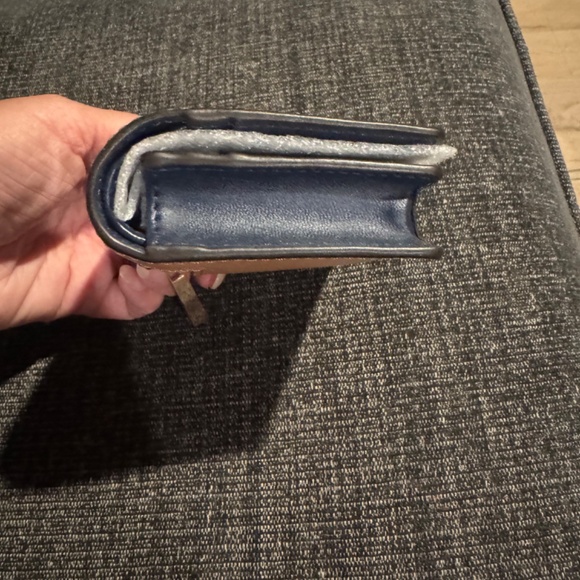 Tory Burch Wallet - Picture 3 of 6